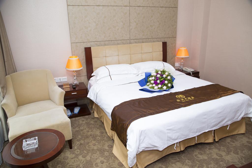 Long Zhou Grand Hotel Guangzhou Værelse billede