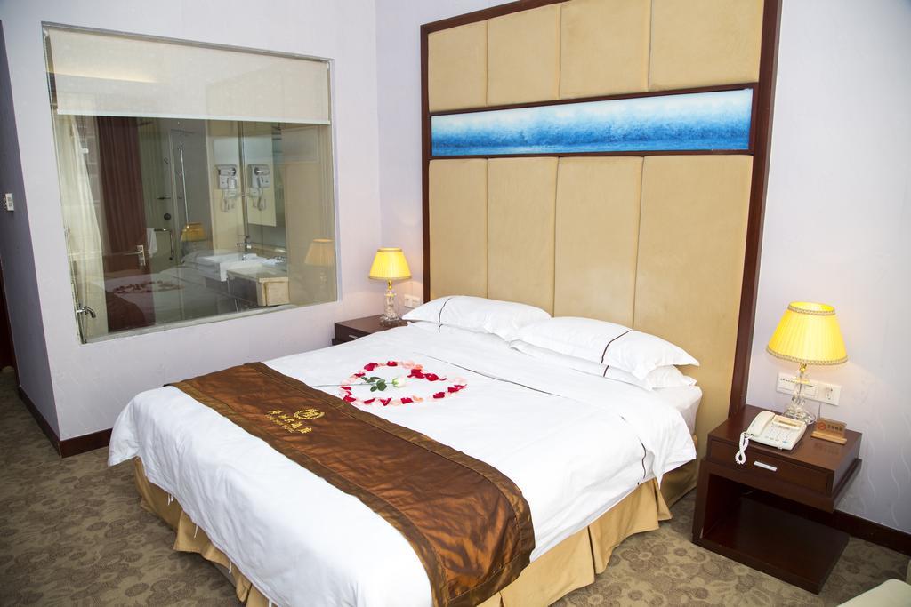 Long Zhou Grand Hotel Guangzhou Værelse billede